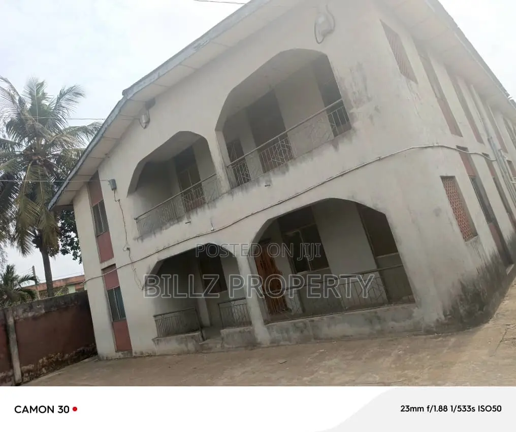3bdrm Block of Flats in Meiran, Abule Egba for sale in Abule Egba