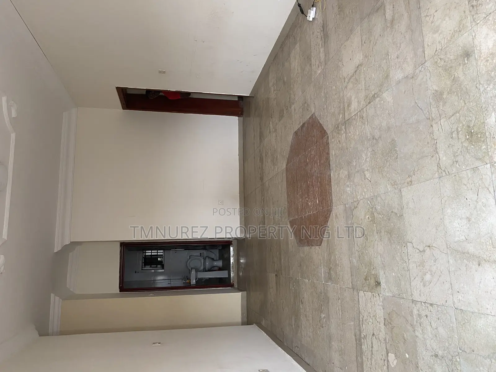 2bdrm Apartment in Admiralty, Lekki for rent in Lekki