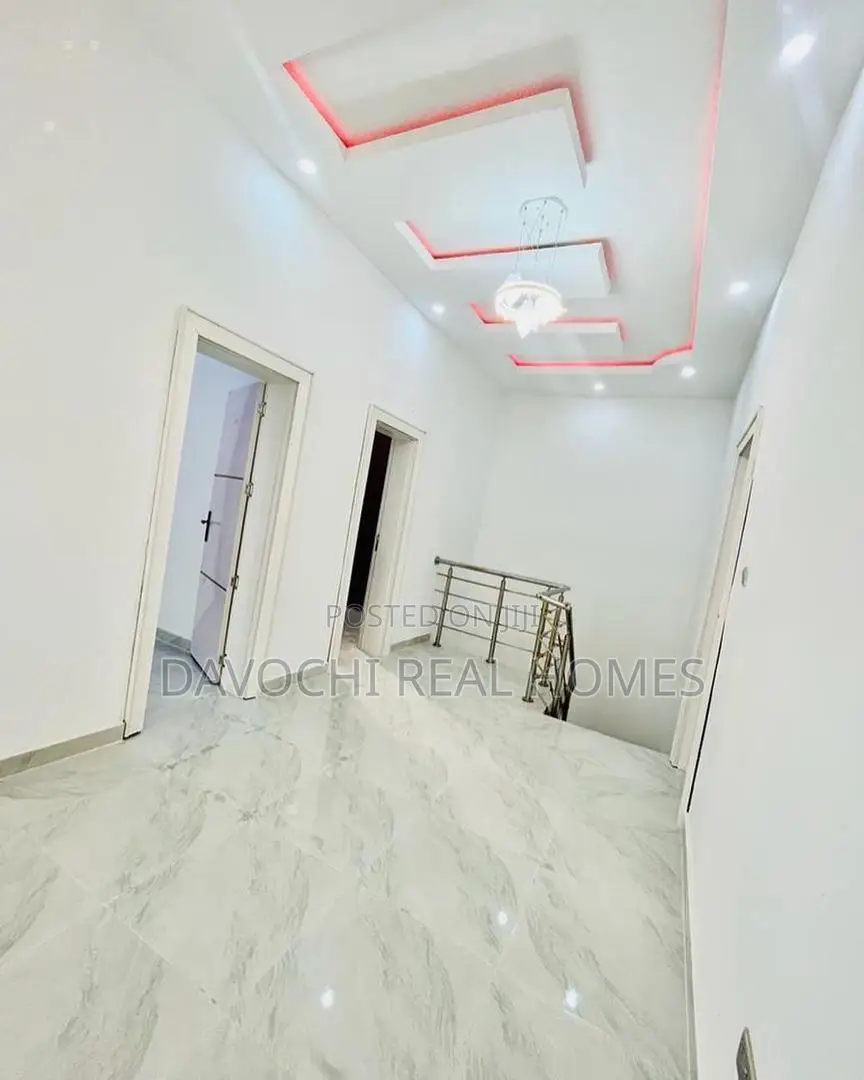 4bdrm Duplex in Off Monastery Road, for rent in Sangotedo