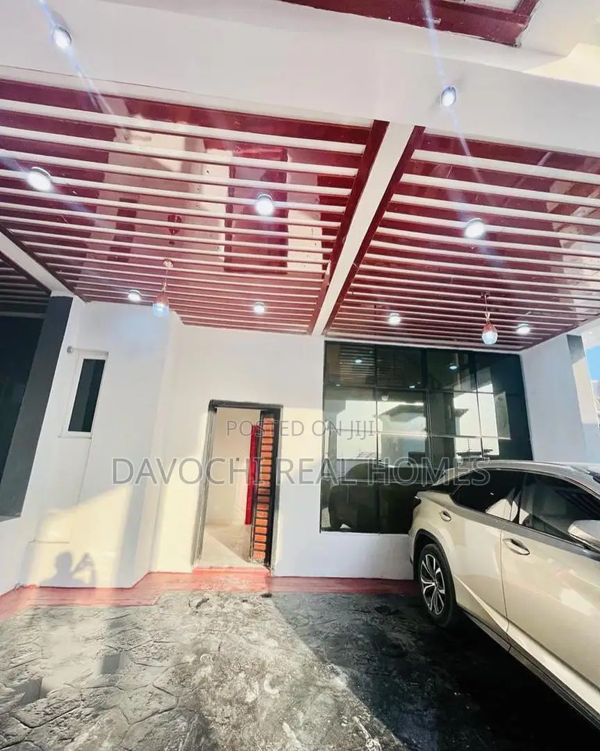 4bdrm Duplex in Off Monastery Road, for rent in Sangotedo