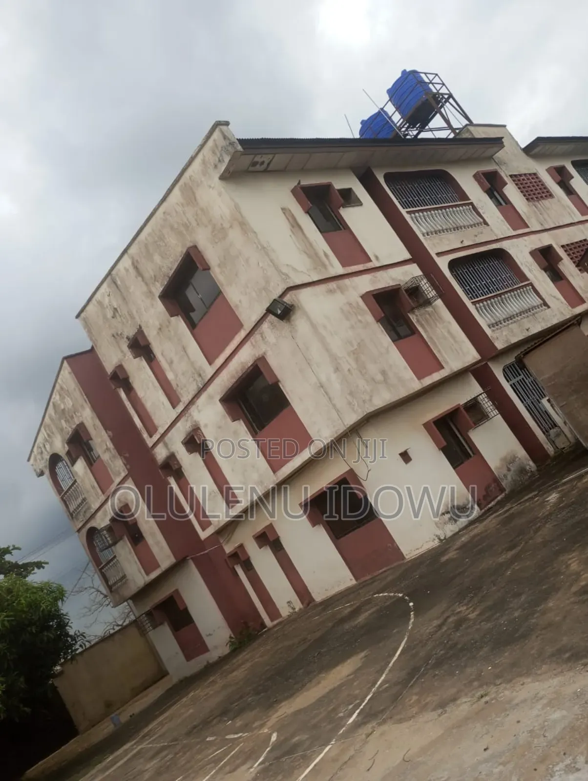 Furnished 3bdrm Block of Flats in Alimosho for sale in Alimosho
