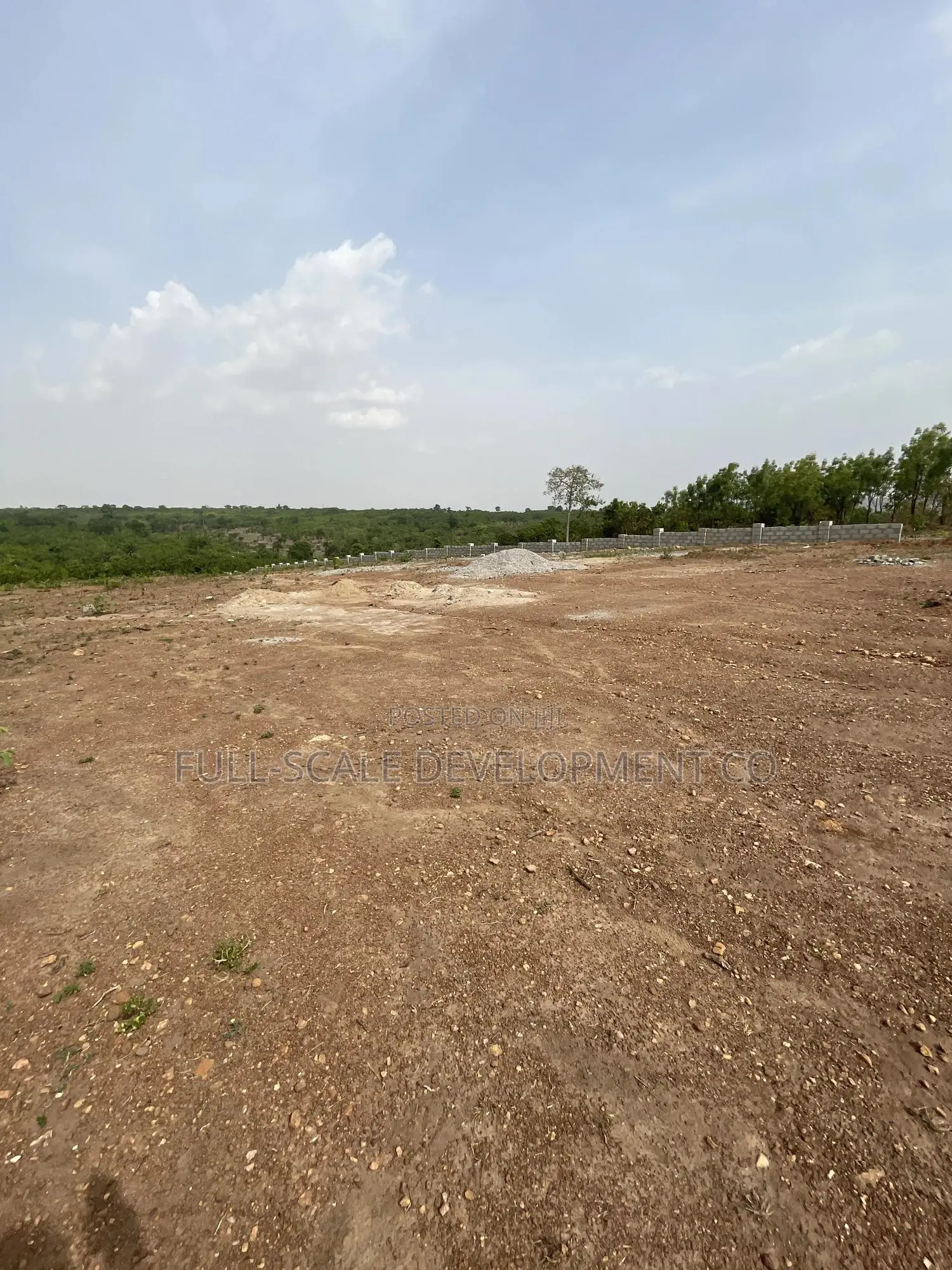 A Plot of Land Measuring About 300 Square Meters in Idu Industrial