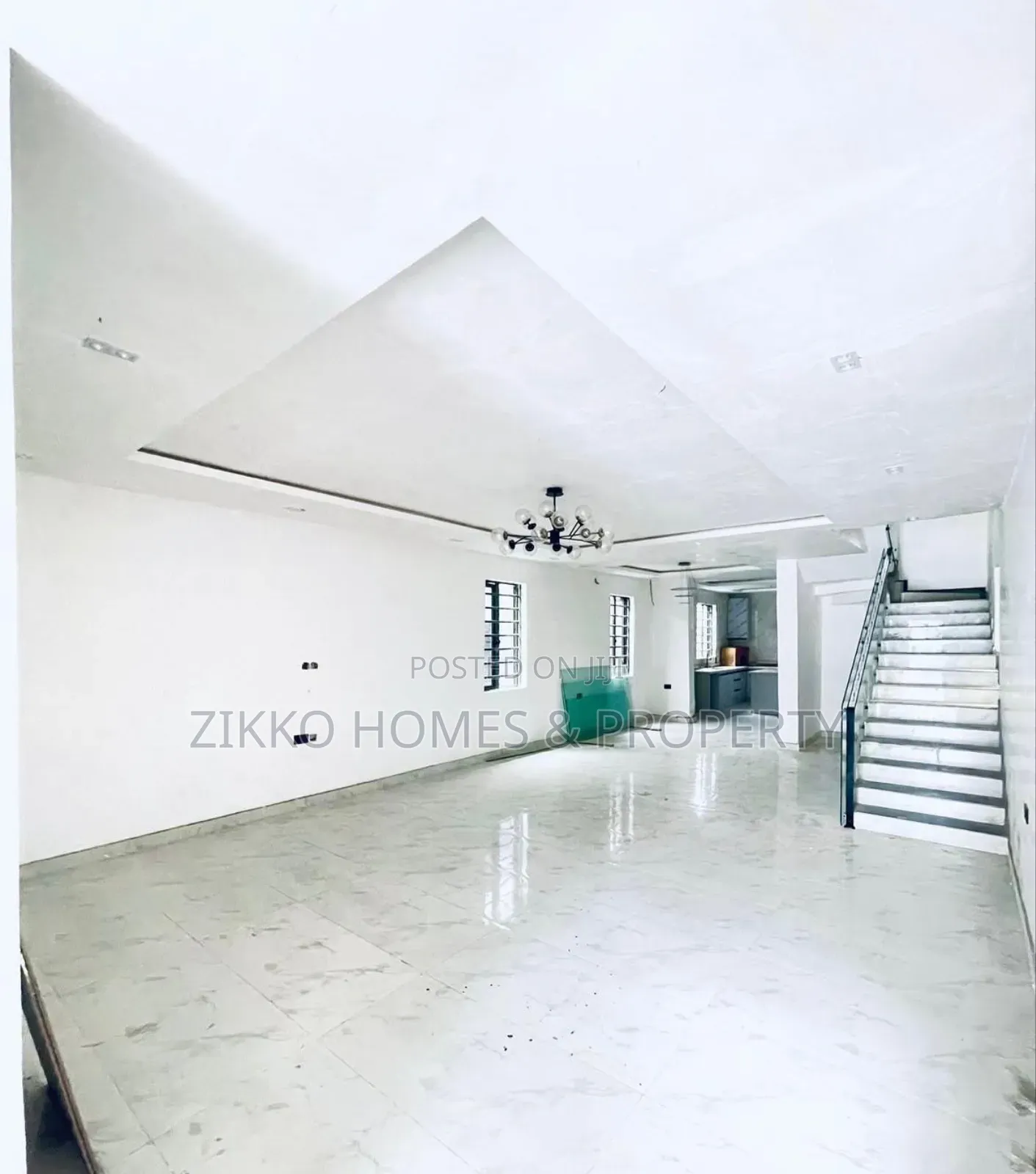 5bdrm Duplex in Ologolo, Lekki for sale in Lekki