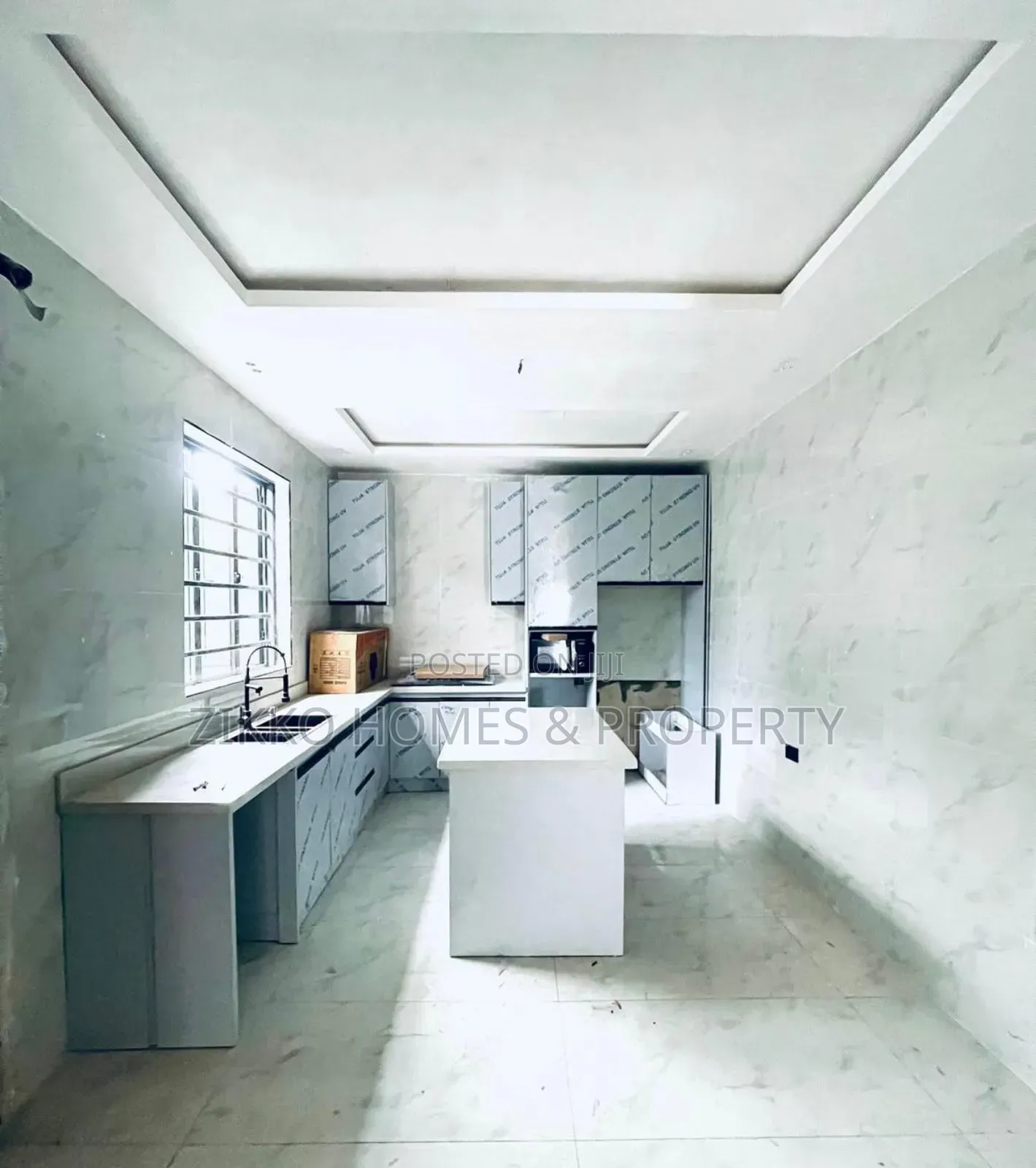 5bdrm Duplex in Ologolo, Lekki for sale in Lekki