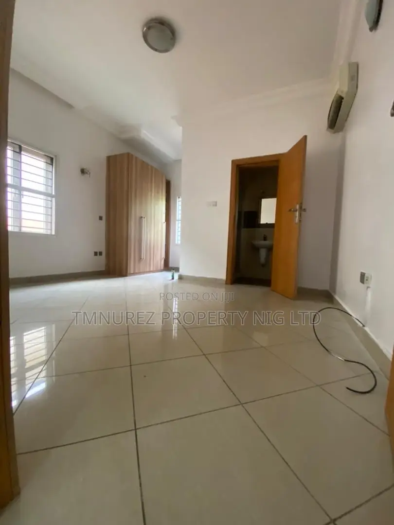 5bdrm Duplex in Admiralty, Lekki Phase 1 for rent in Lekki Phase 1