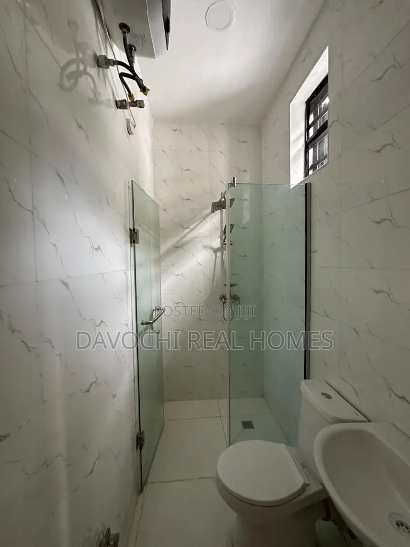 4bdrm Apartment in Orchid Road, Lekki for rent in Lekki Phase 1