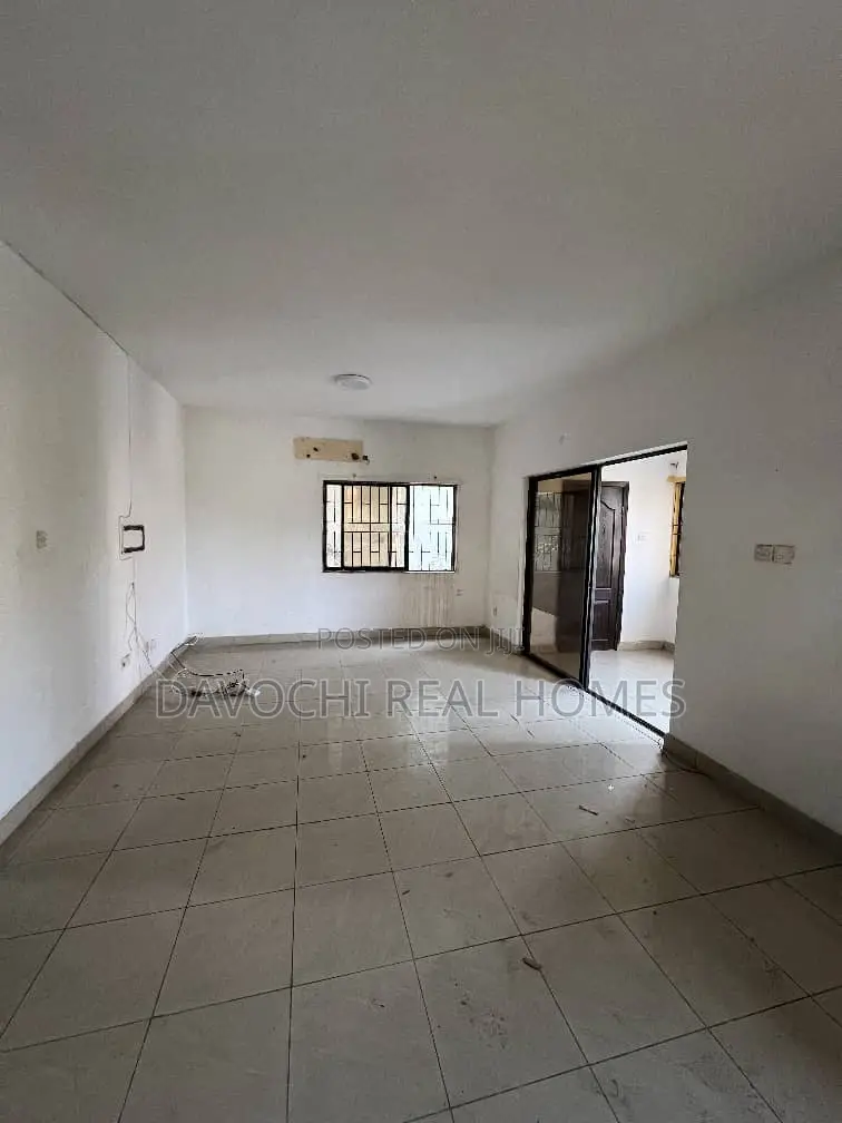 1bdrm Apartment in Orchid Road, Lekki for rent in Lekki Phase 1