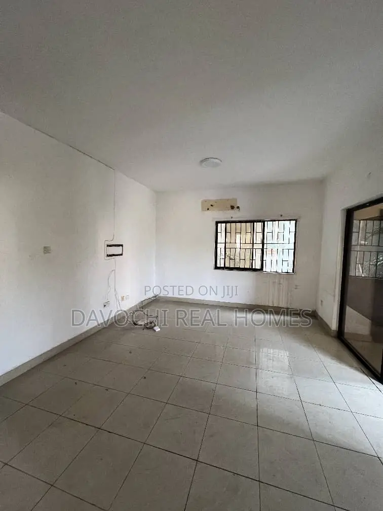 1bdrm Apartment in Orchid Road, Lekki for rent in Lekki Phase 1