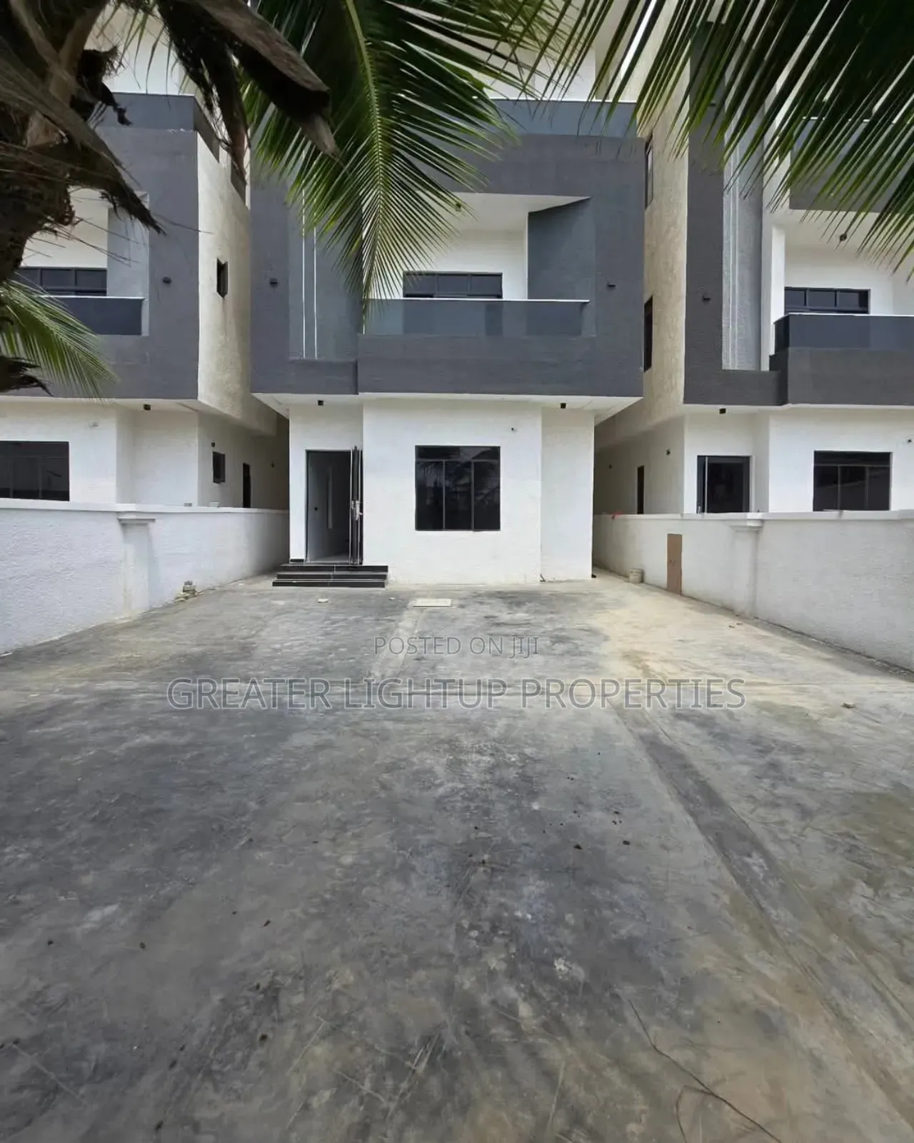 Furnished 5bdrm Duplex in Prestigious Estate, Lekki Phase 1 for sale in Lekki Phase 1