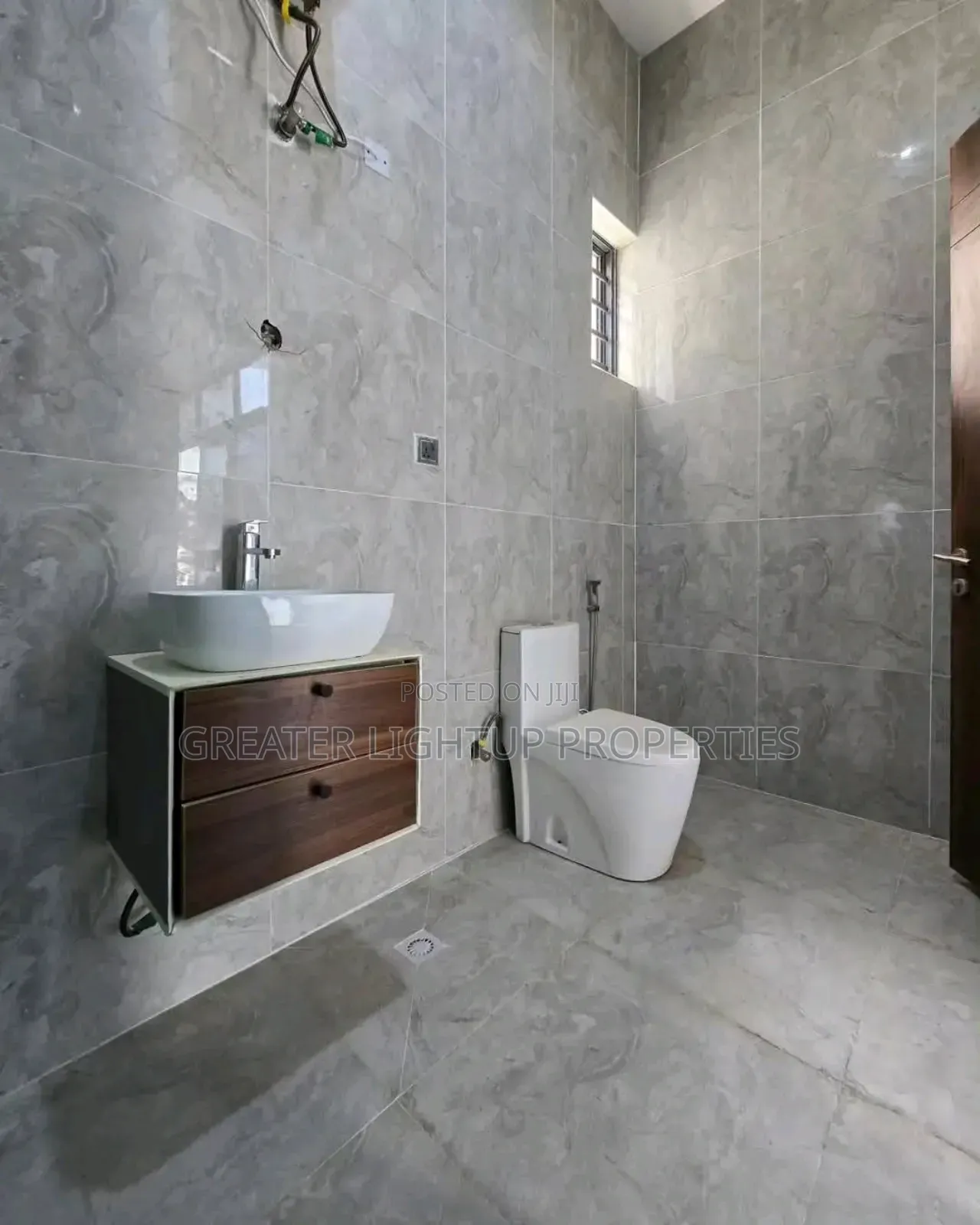 Furnished 5bdrm Duplex in Prestigious Estate, Lekki Phase 1 for sale in Lekki Phase 1