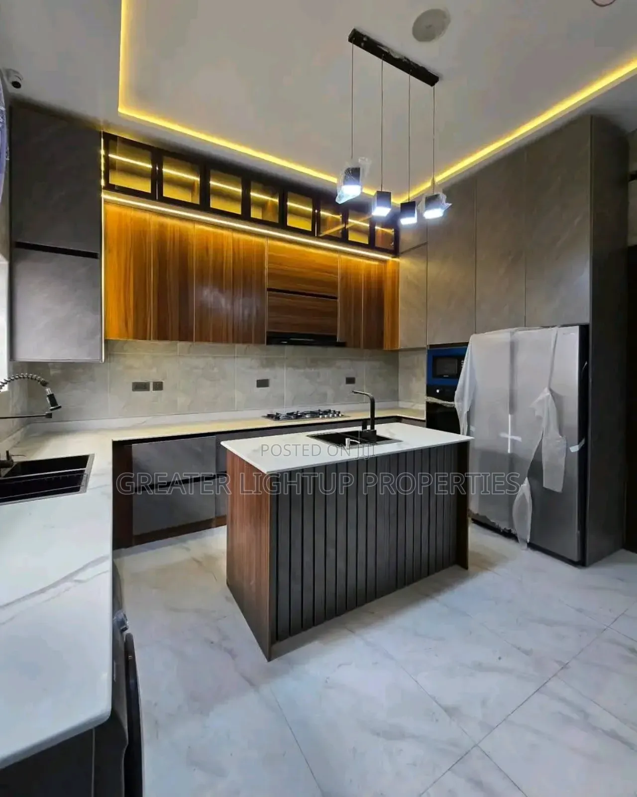 Furnished 5bdrm Duplex in Prestigious Estate, Lekki Phase 1 for sale in Lekki Phase 1