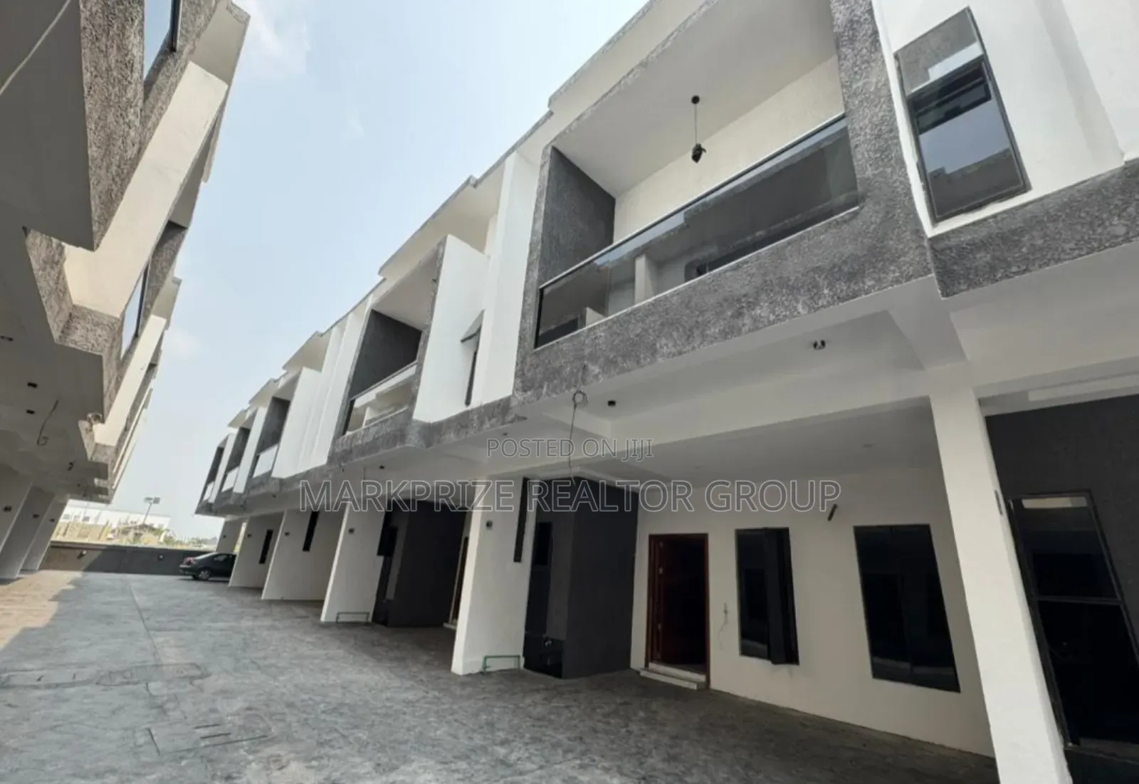 4bdrm Duplex in Ikota Lekki Lagos for sale in Ikota