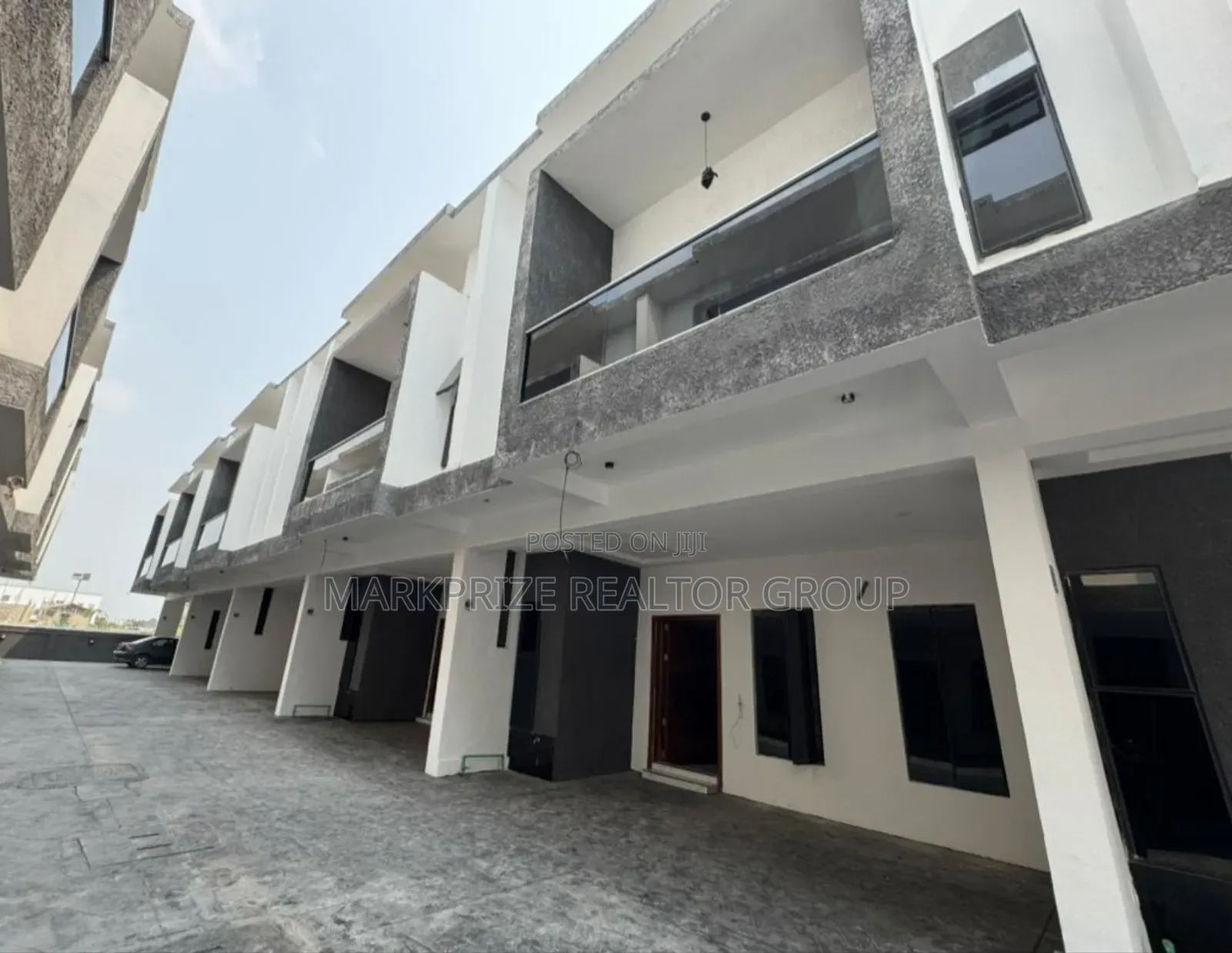 4bdrm Duplex in Ikota Lekki Lagos for sale in Ikota
