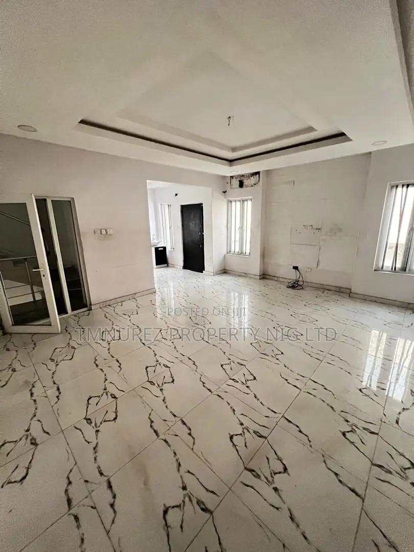 4bdrm Duplex in Osapa London, Lekki for rent in Lekki