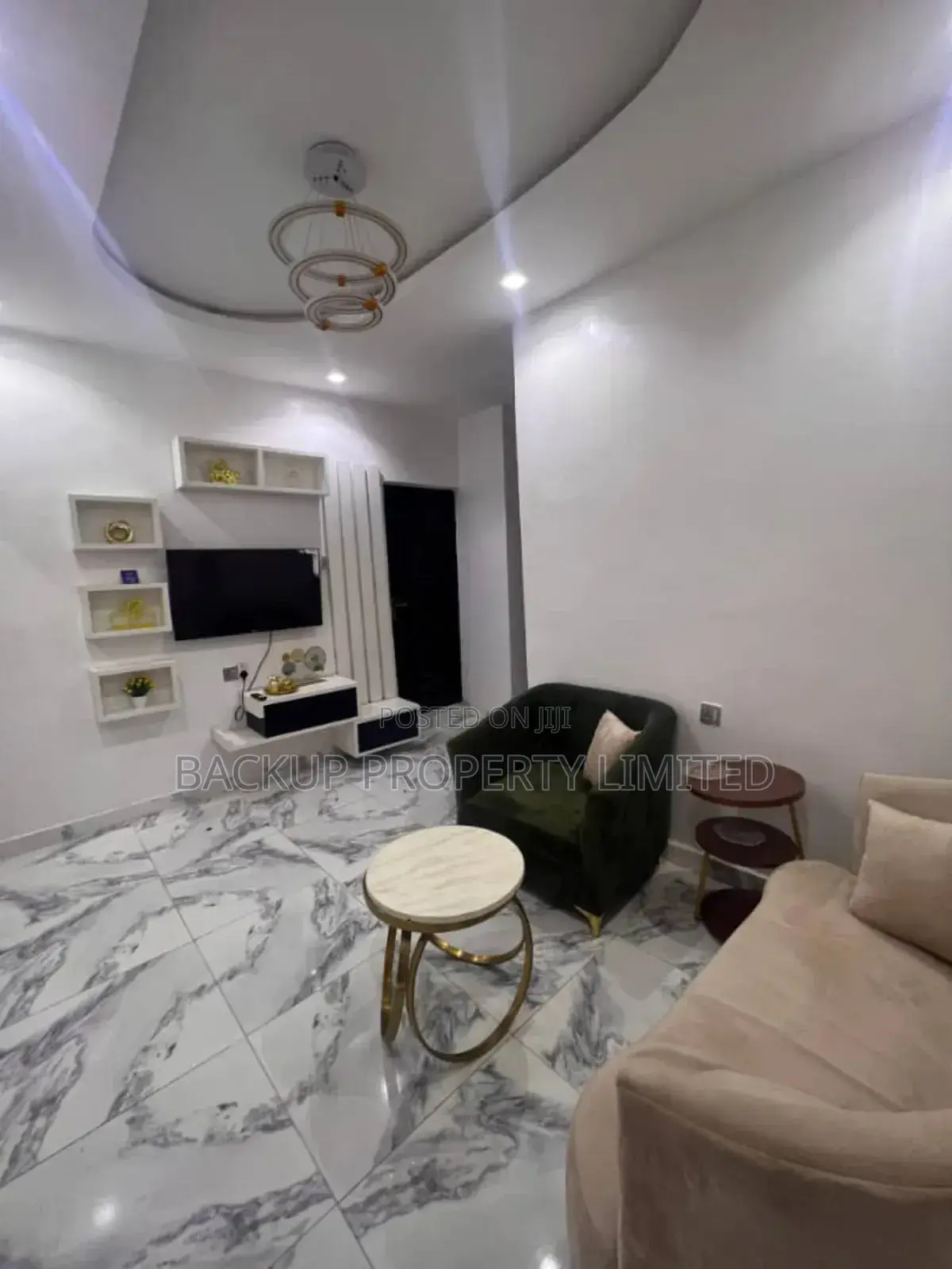 A Stylish and Lovely 1bedroom Apartment in Fadeyi