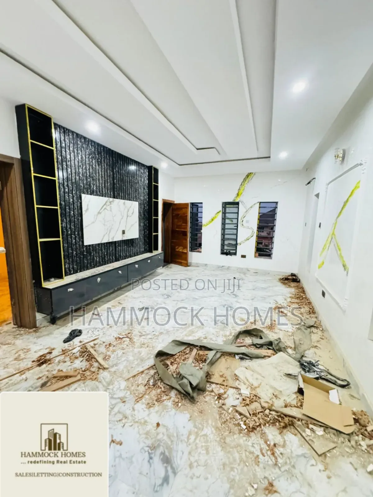 4bdrm Penthouse in Kolapo Ishola Gra, Akobo for sale in Akobo
