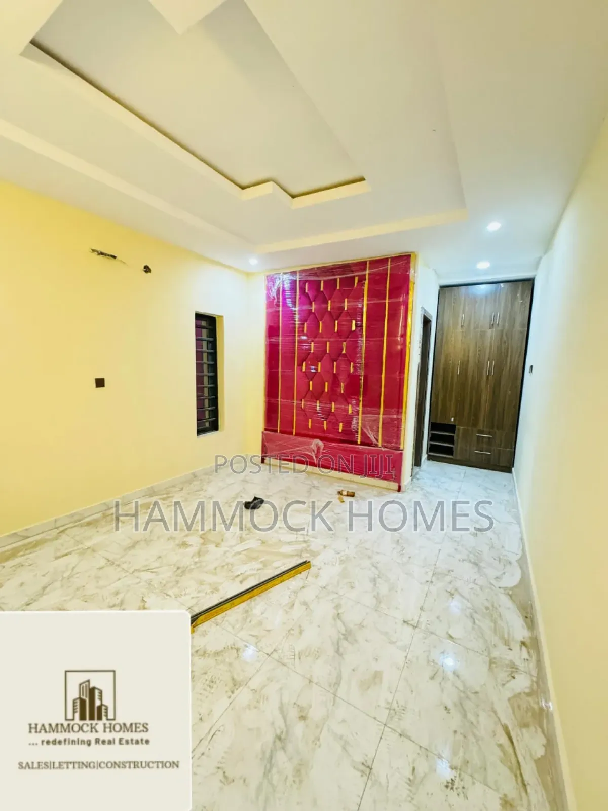 4bdrm Penthouse in Kolapo Ishola Gra, Akobo for sale in Akobo