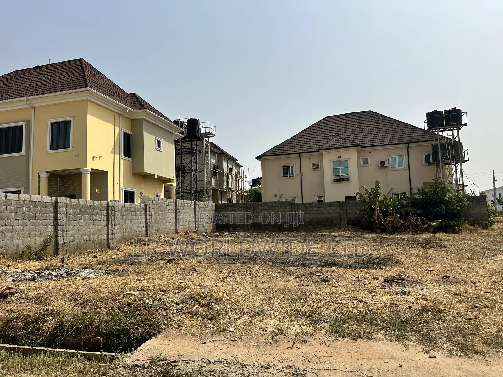 Strategically Located Plot of Land Measuring 550sqm in Lugbe District