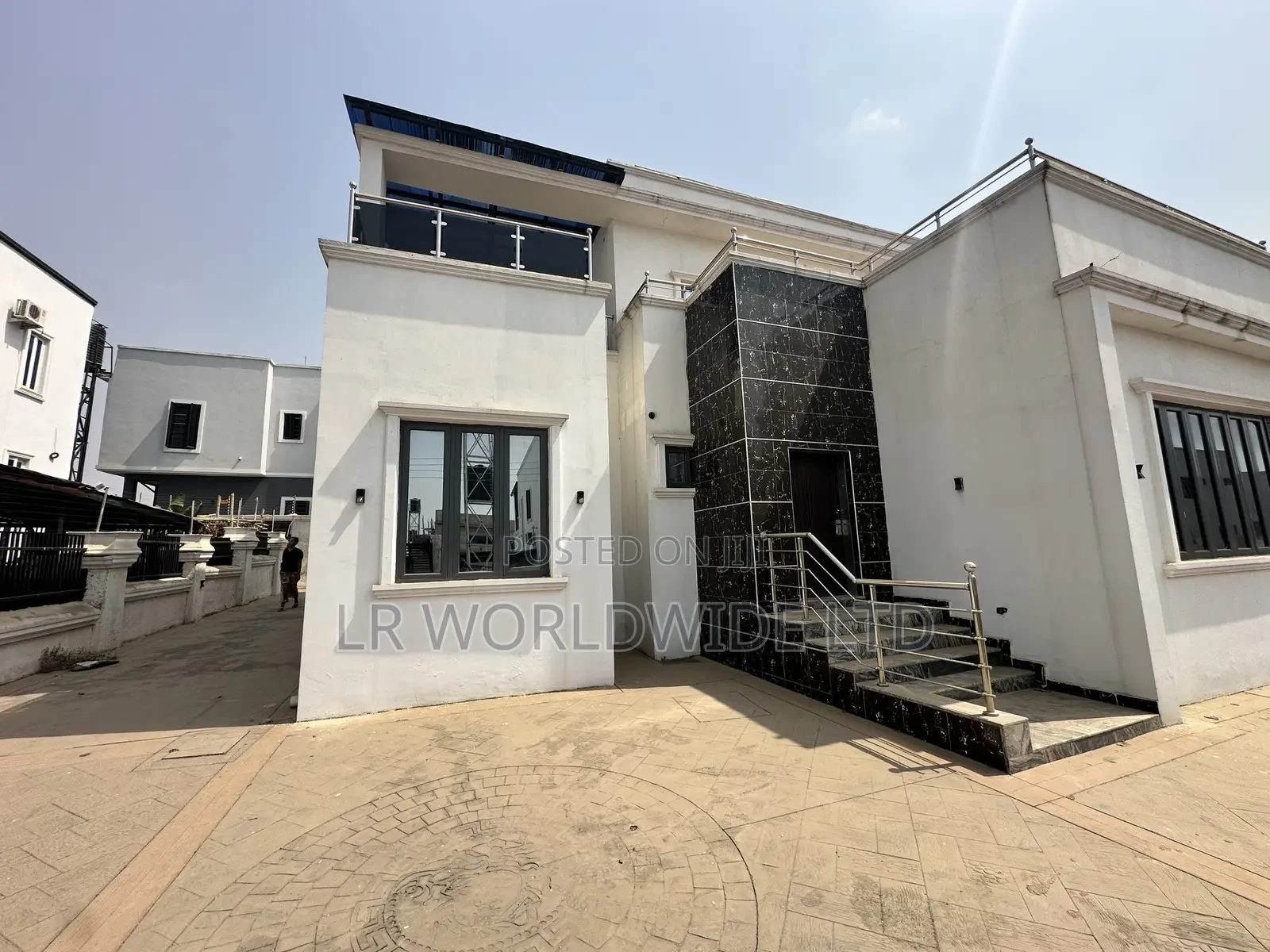 4bdrm Duplex in Lugbe District for sale in Lugbe District