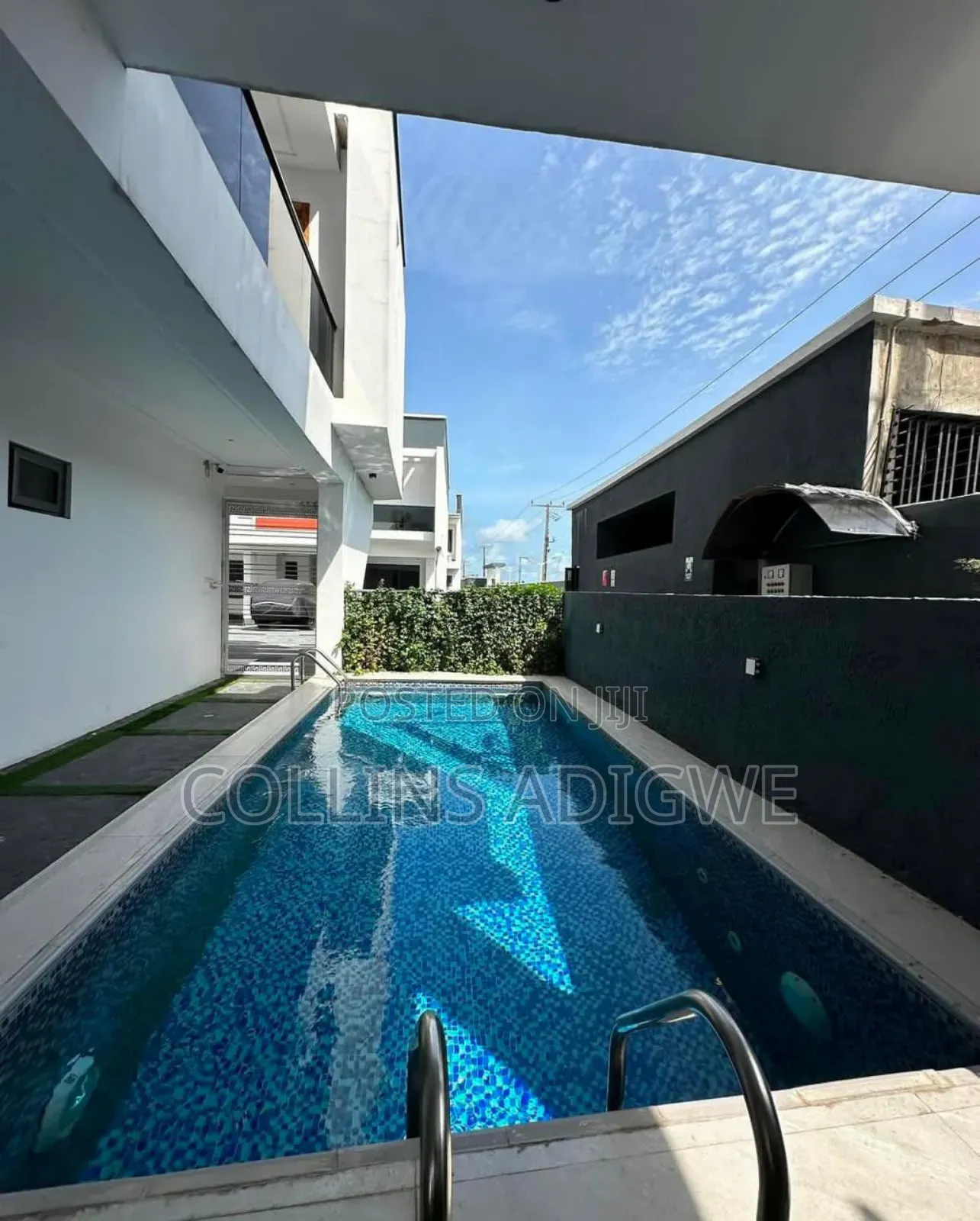 3bdrm Apartment in Ologolo Lekki for rent in Ologolo