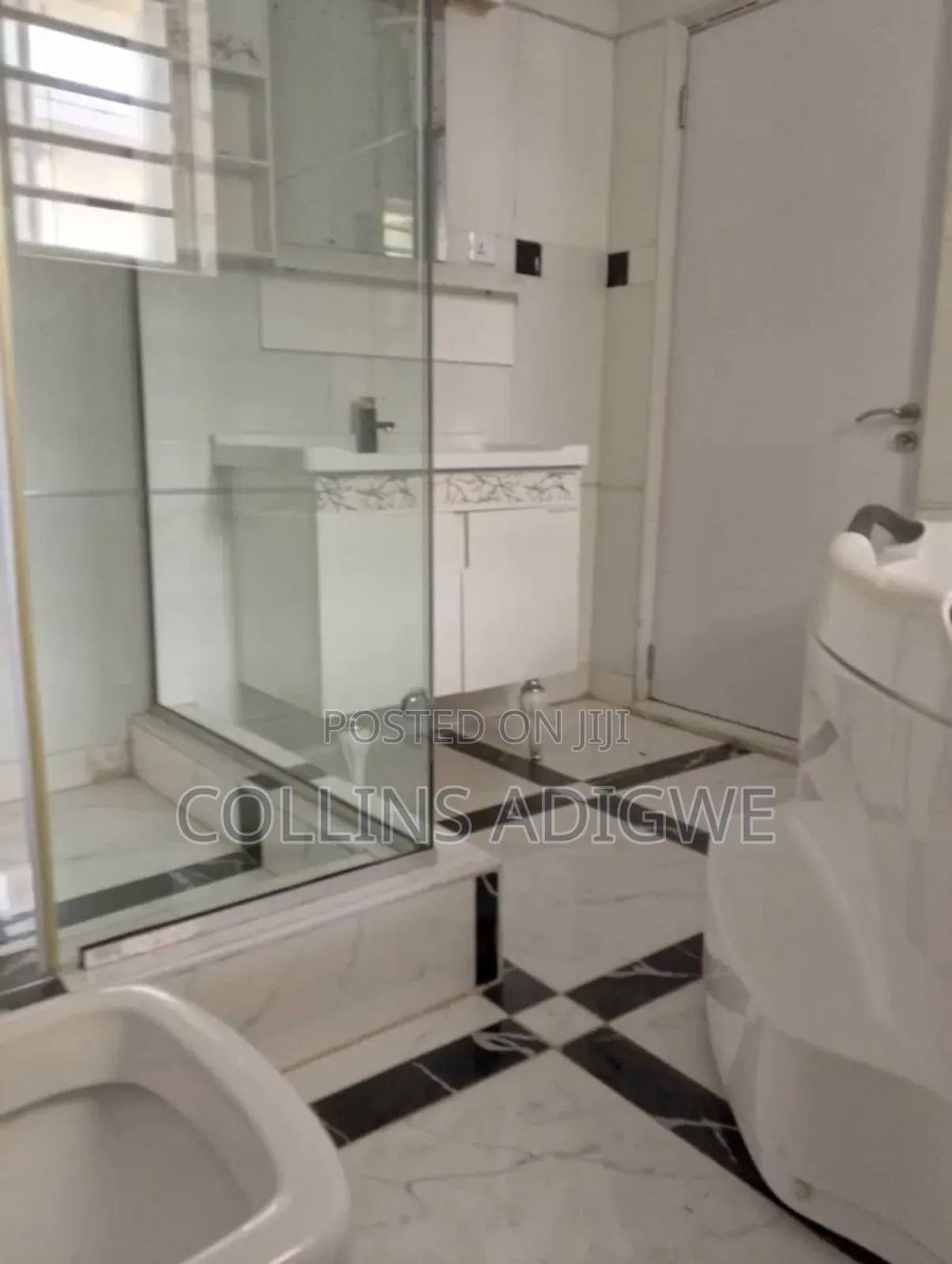 4bdrm Duplex in Ikota By Express for sale in Ikota