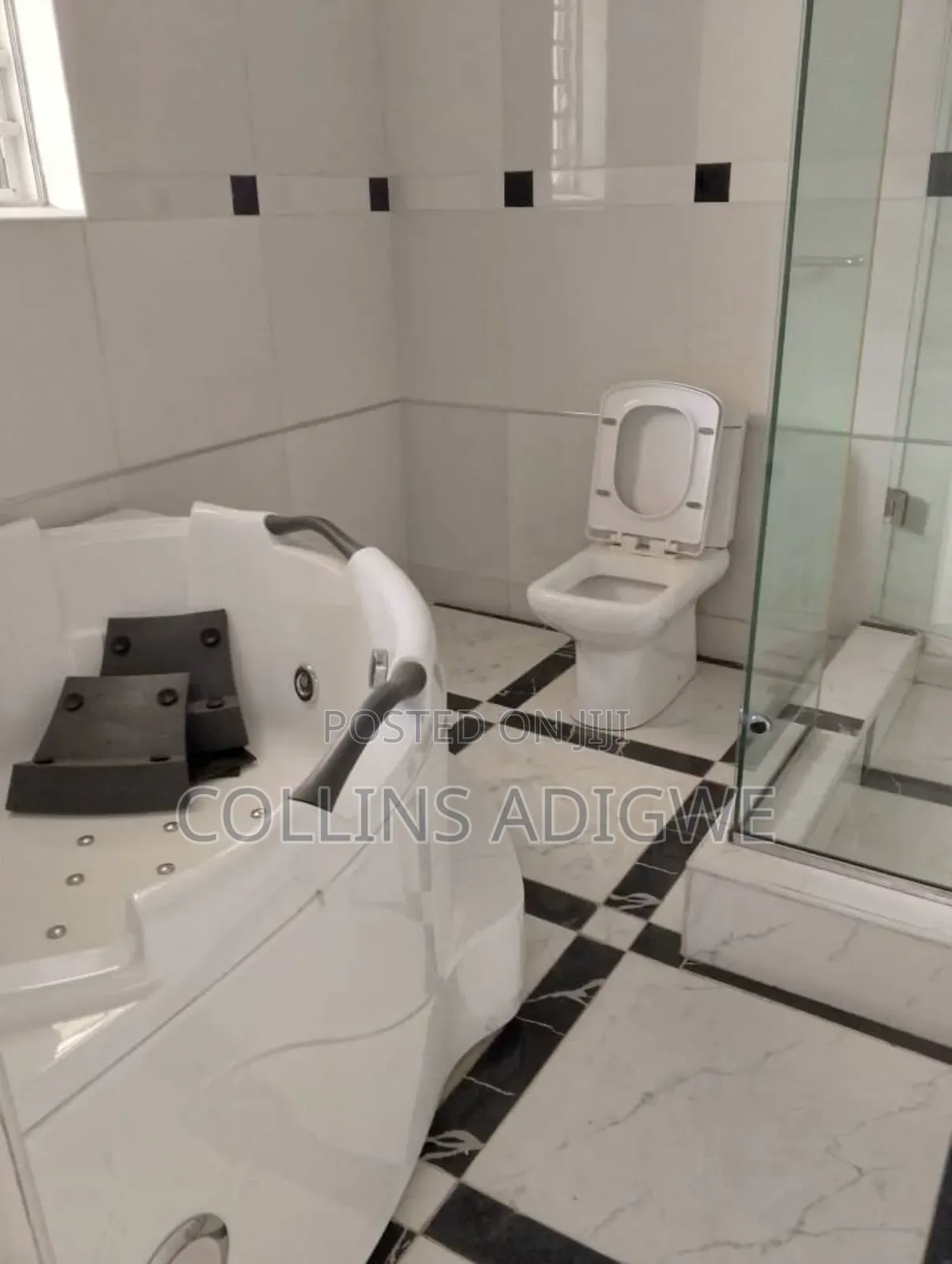 4bdrm Duplex in Ikota By Express for sale in Ikota