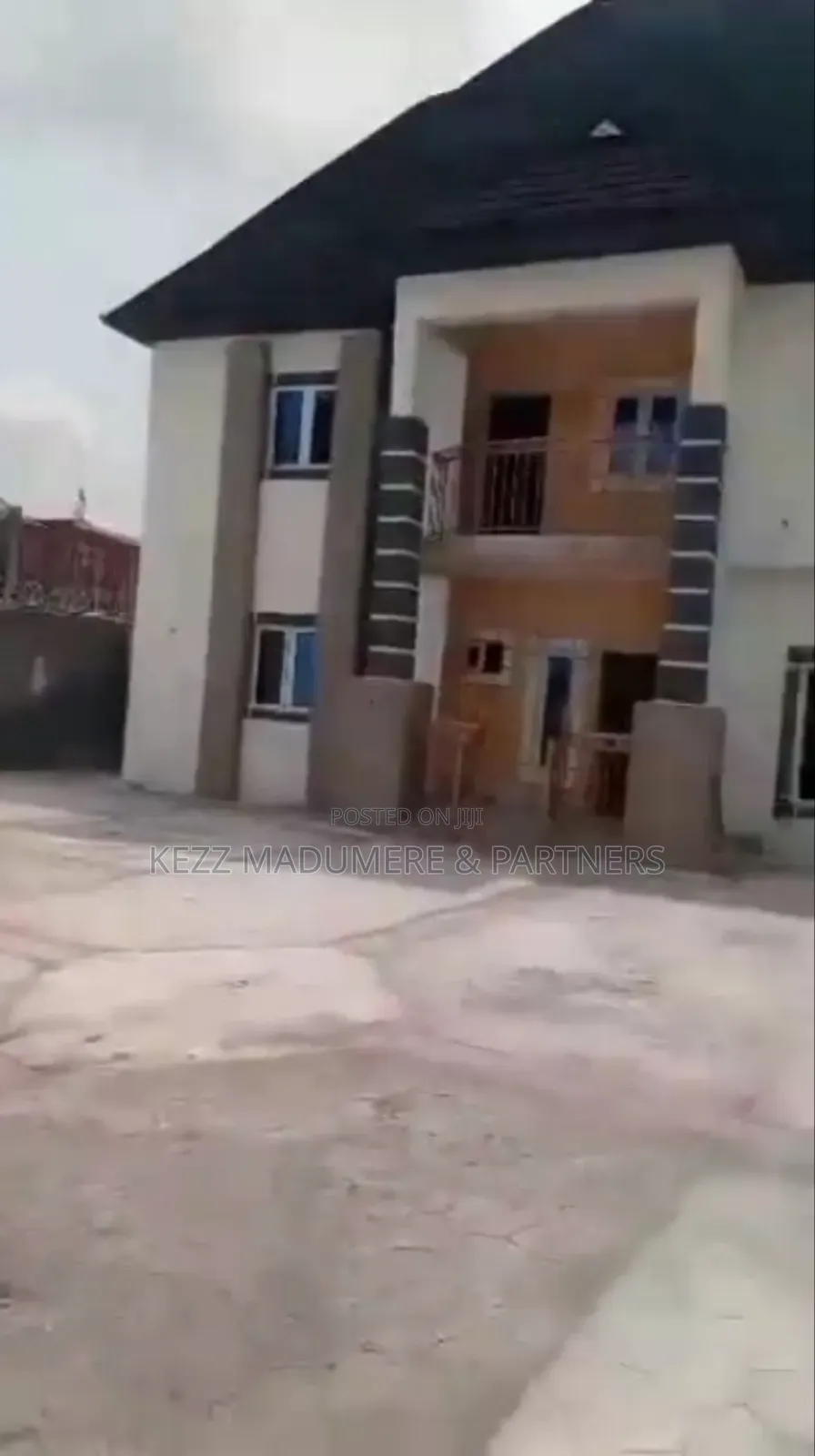 4bdrm Duplex in Off Sars Road, Port for sale in Port-Harcourt