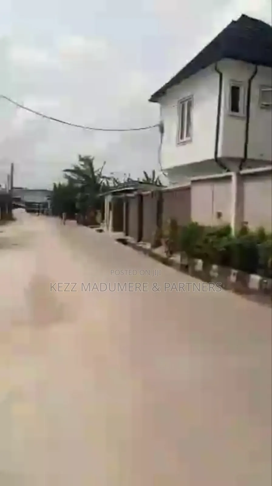 4bdrm Duplex in Off Sars Road, Port for sale in Port-Harcourt