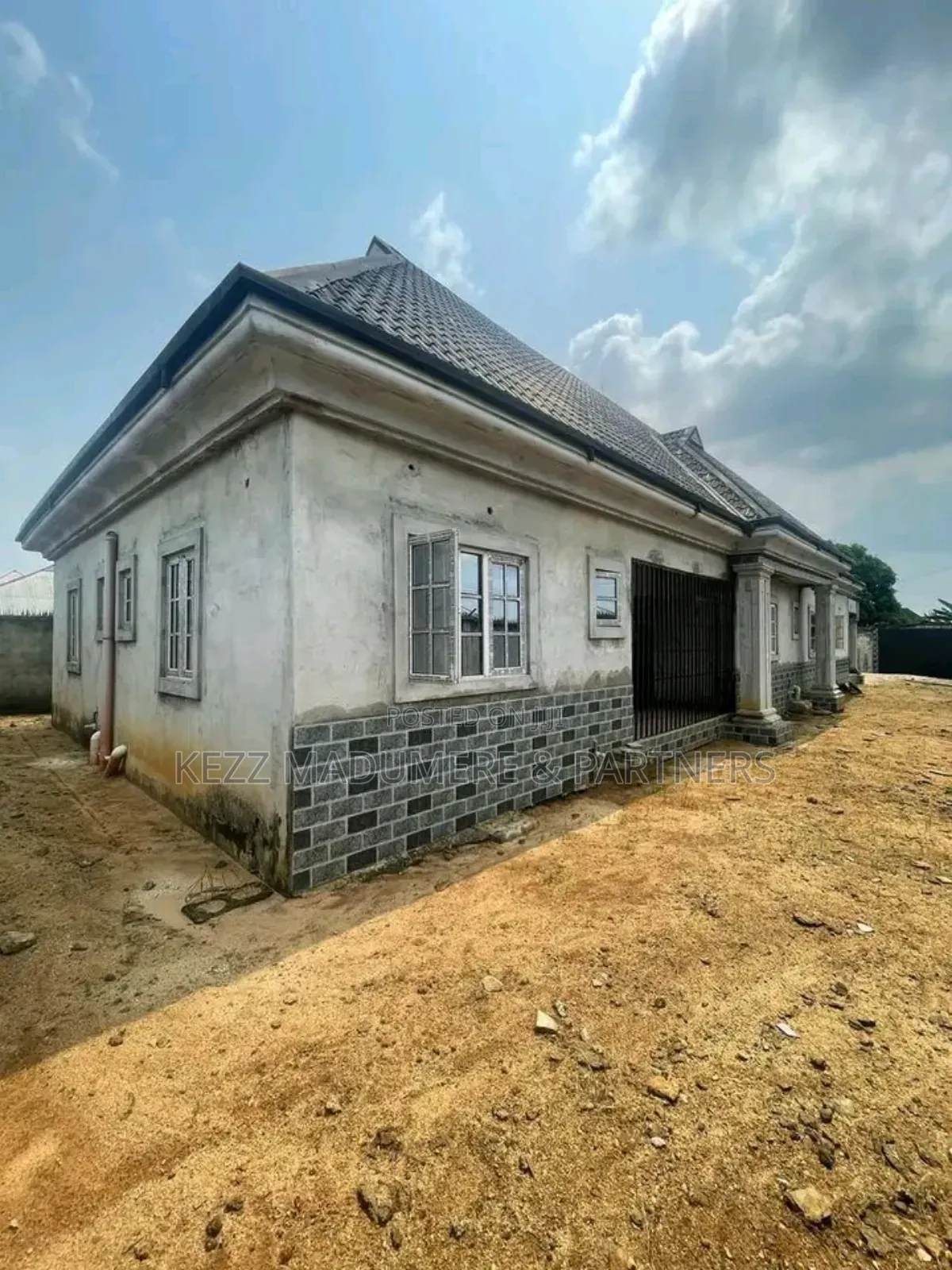 5bdrm Bungalow in Eneka , Port for sale in Port-Harcourt