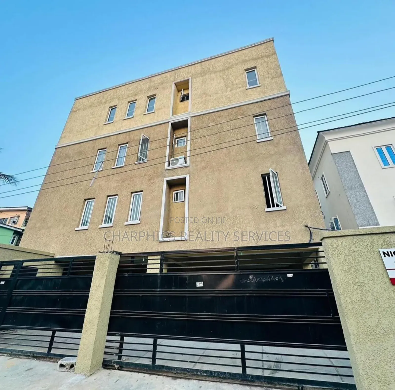 2bdrm Apartment in Alagomeji for sale in Alagomeji