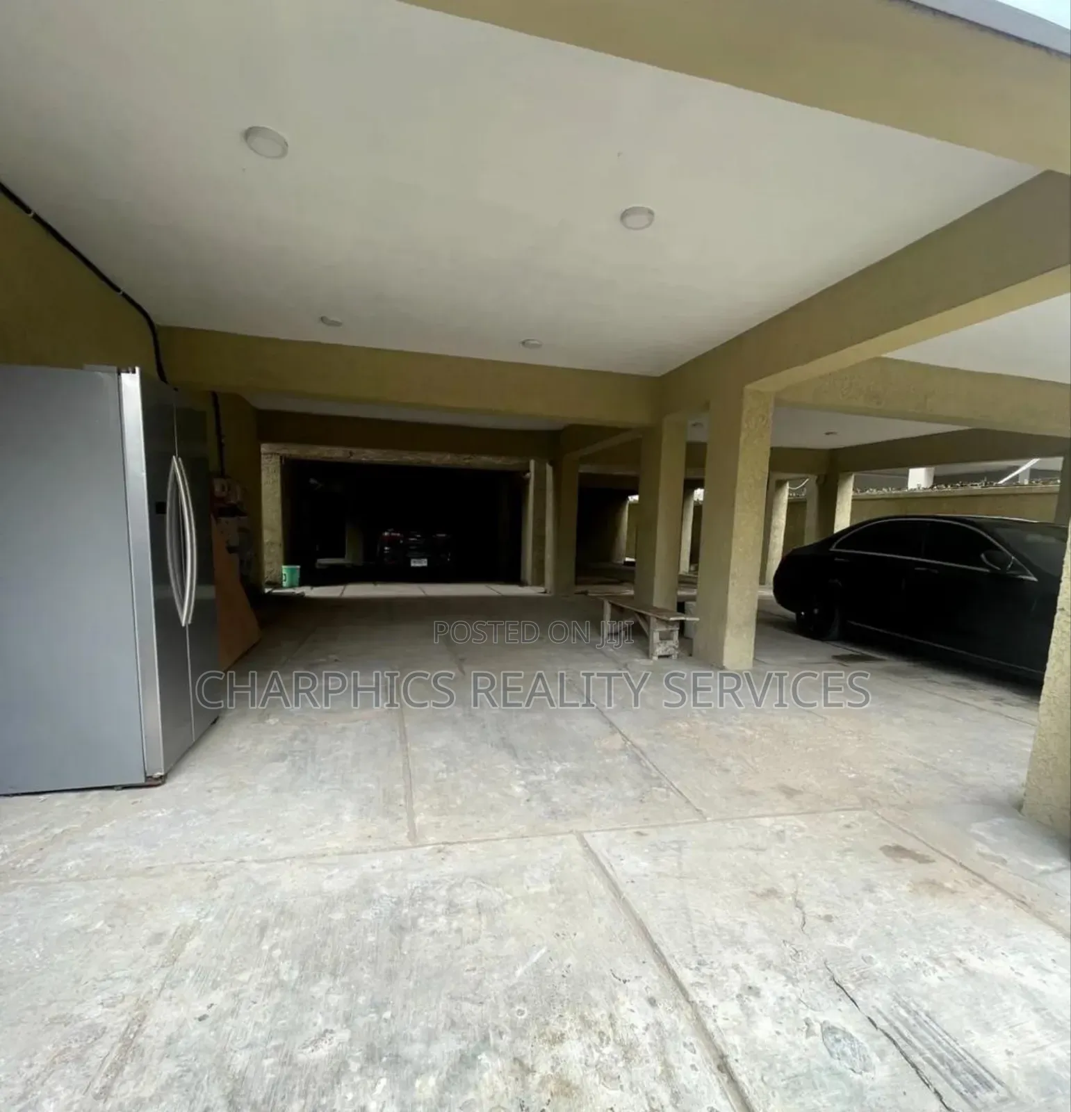 2bdrm Apartment in Alagomeji for sale in Alagomeji