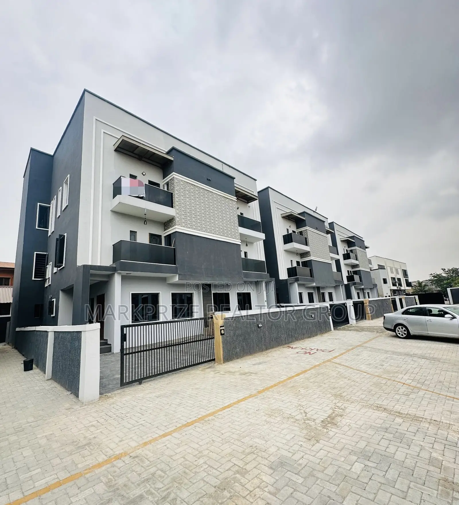 4bdrm Duplex in Magodo Phase 2 for sale in Magodo