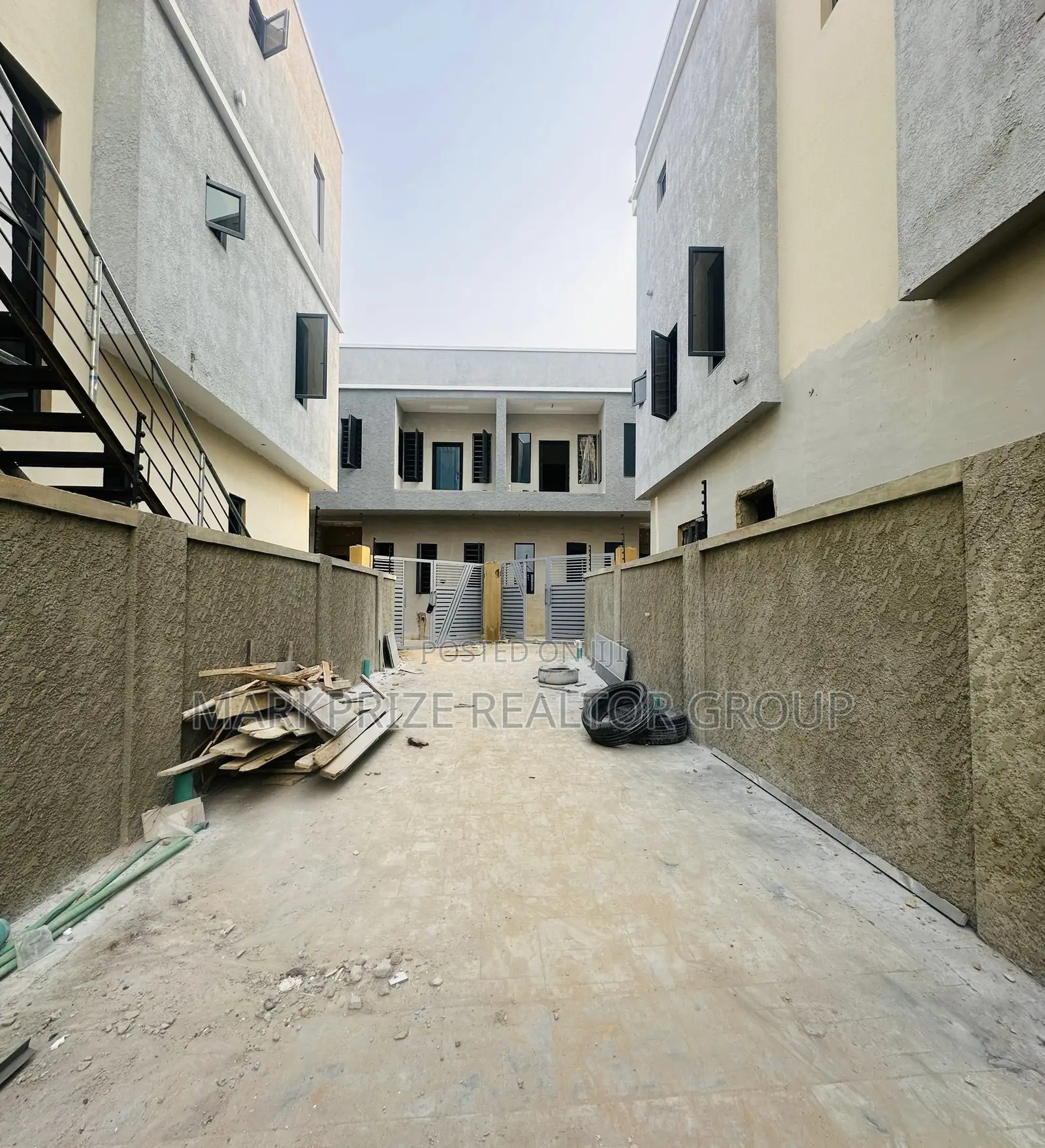 4bdrm Duplex In Magodo Phase 2 For Sale in Magodo