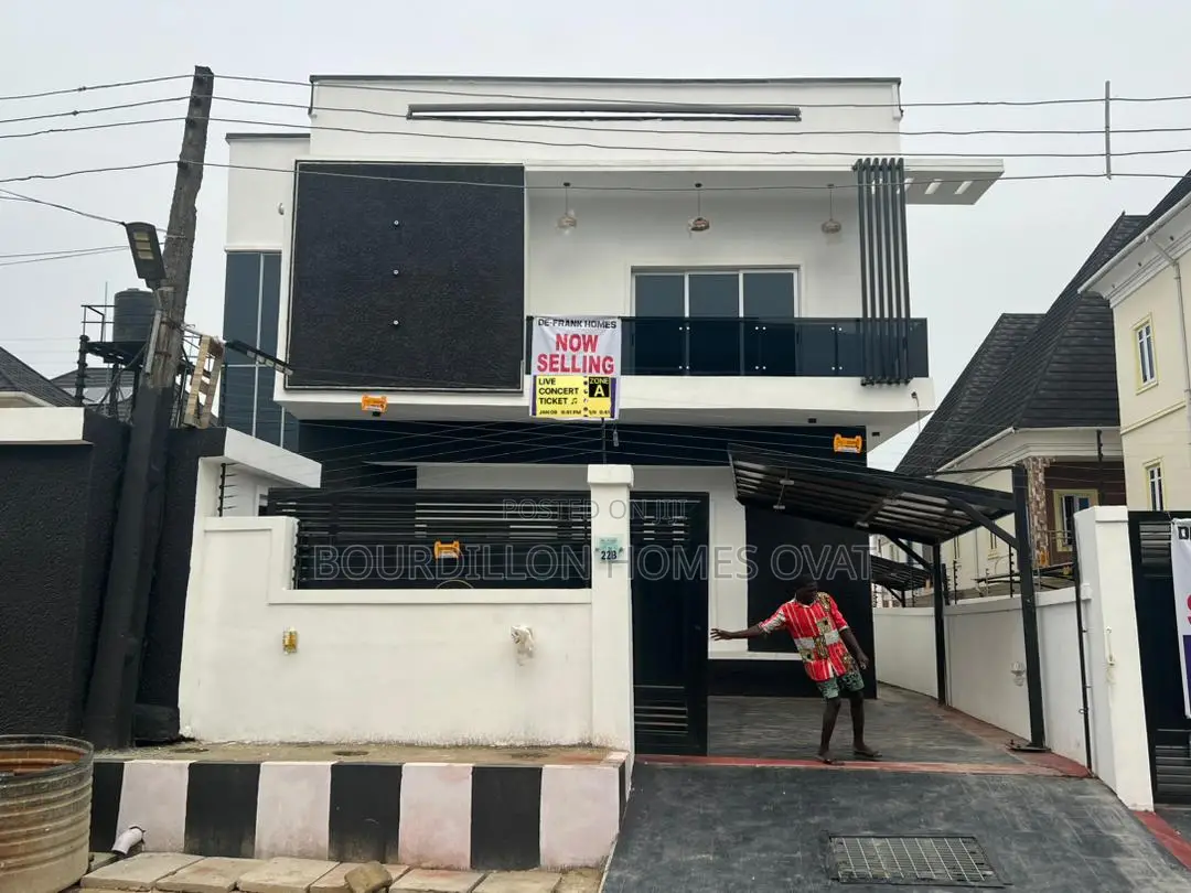 5bdrm Duplex in Lekki for sale in Lekki