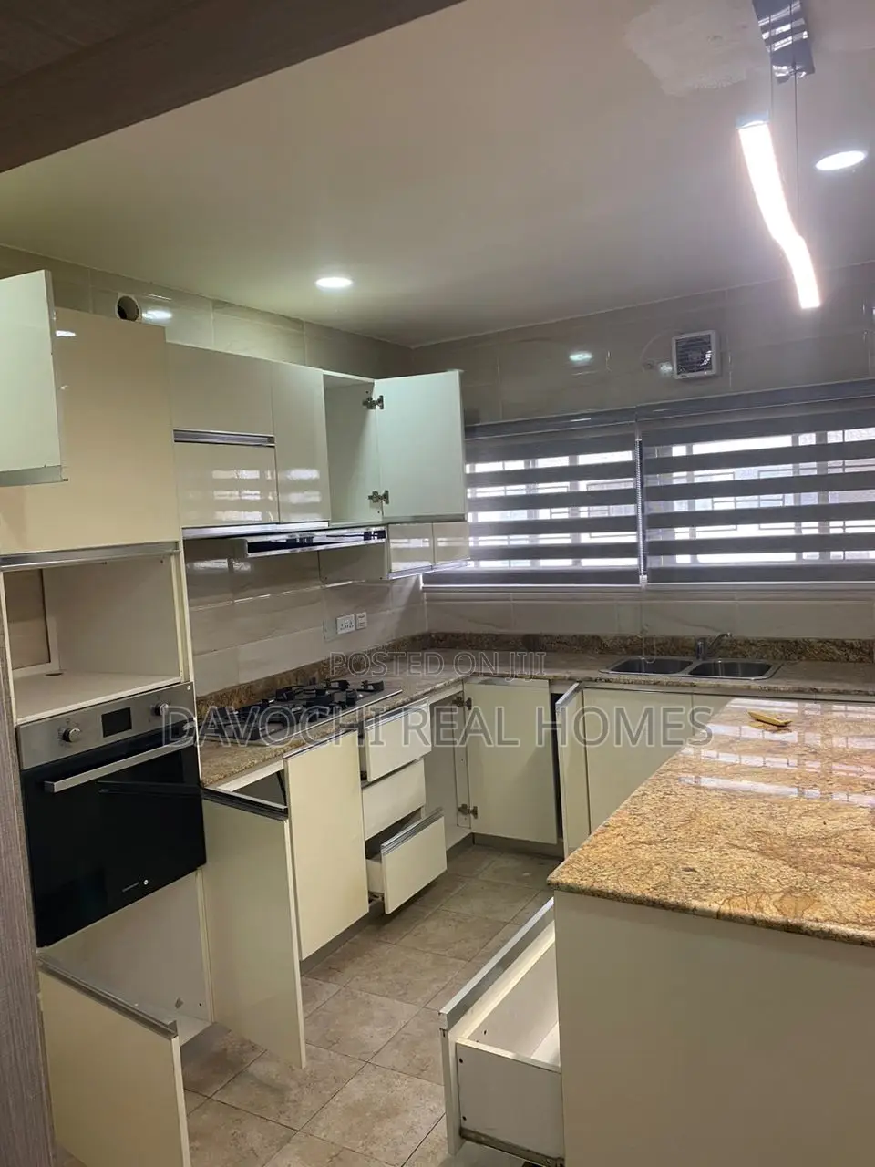 3bdrm Duplex in Diamond Estate, for rent in Sangotedo