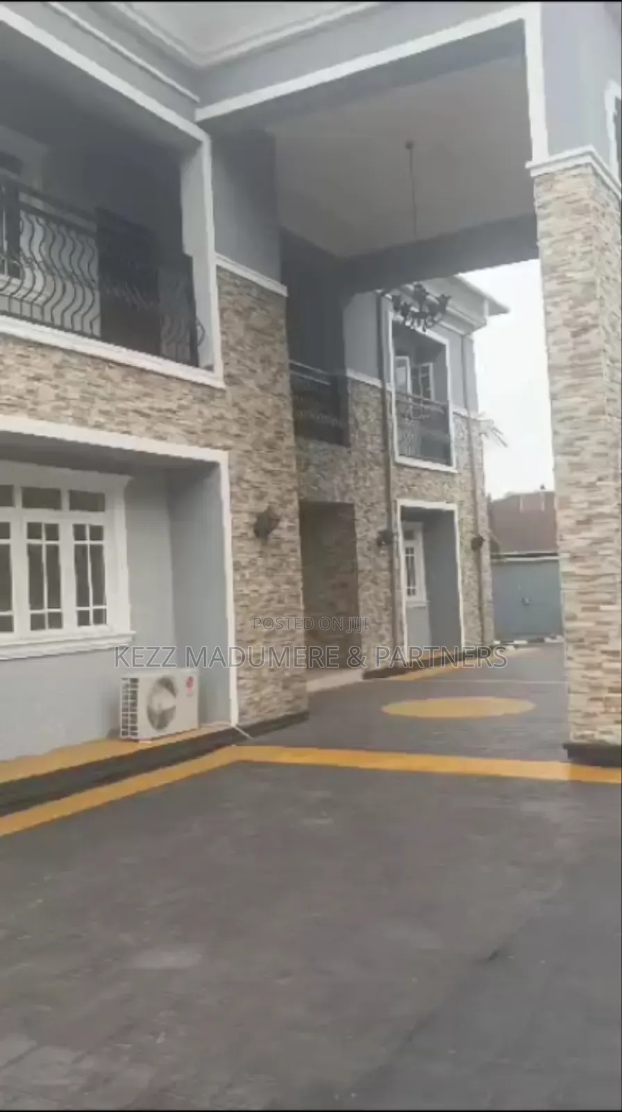 5bdrm Duplex in Woji , Port Harcourt for sale in Port-Harcourt