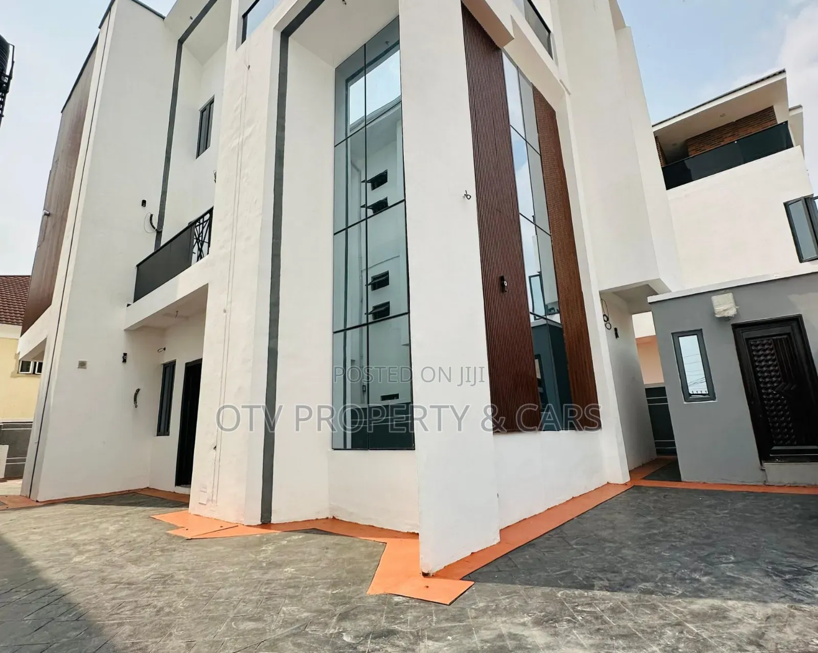 Furnished 5bdrm Duplex in GRA Phase 1 for sale in GRA Phase 1