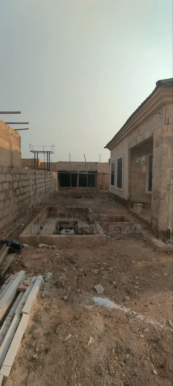 4bdrm Bungalow in Royaltor, Benin City for sale in Benin City