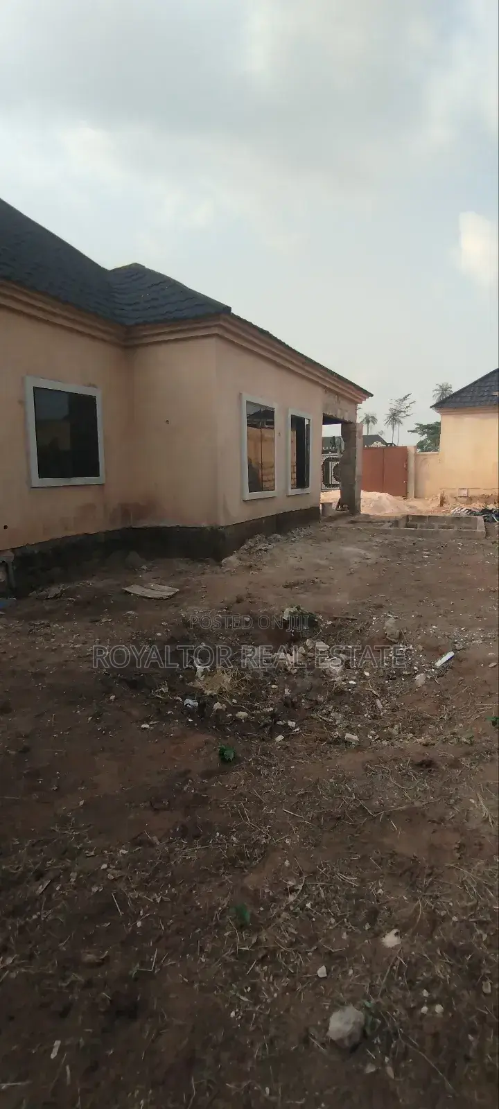 4bdrm Bungalow in Royaltor, Benin City for sale in Benin City
