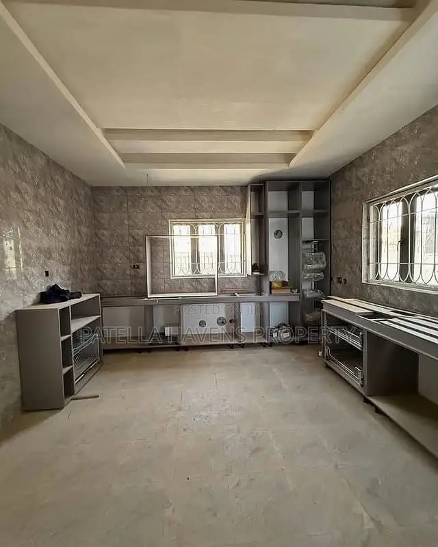 4bdrm Duplex in Jahi for sale in Jahi