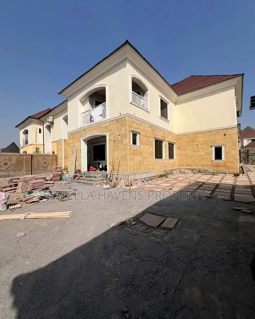 4bdrm Duplex in Guzape District for sale in Guzape District