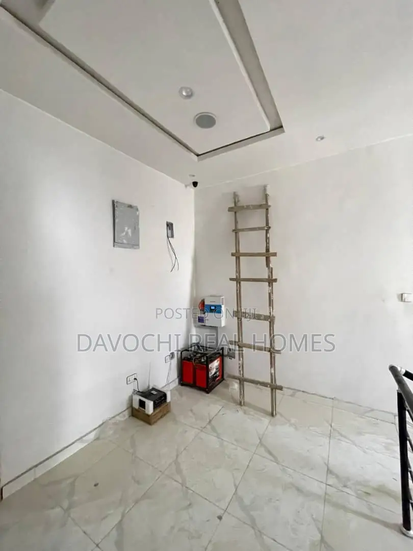 2bdrm Duplex in Ikota, Lekki for sale in Ikota