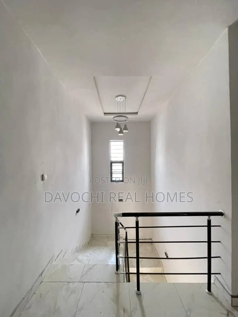 2bdrm Duplex in Ikota, Lekki for sale in Ikota
