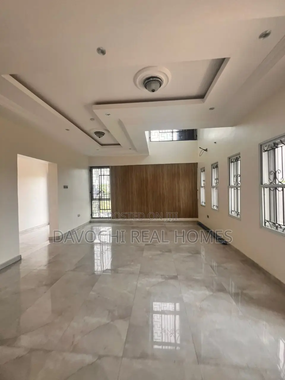 5bdrm Duplex in Novare Shopping for rent in Sangotedo