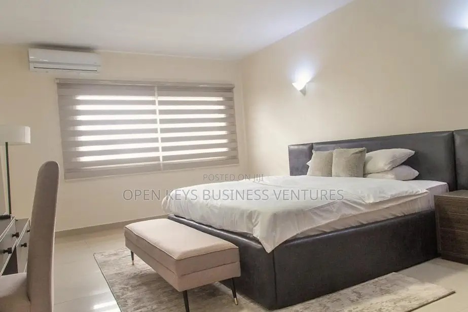Furnished 3bdrm Apartment in 5Th Floor Mason, Gerard Road for sale in Gerard Road