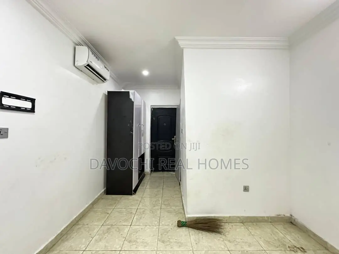 Furnished 2bdrm Apartment in Conservative Road, for rent in Chevron