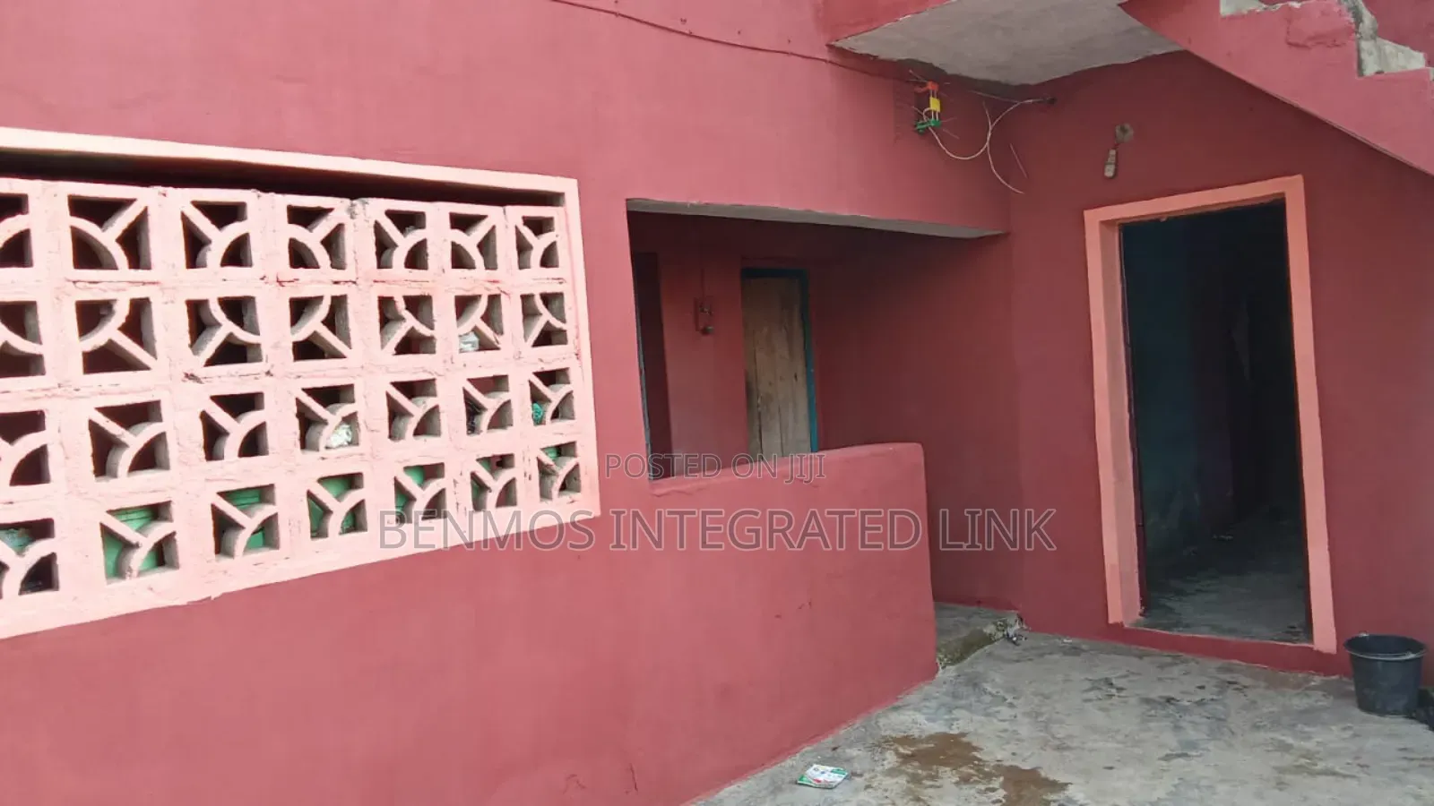 15bdrm House in Ipakodo for sale in Ipakodo