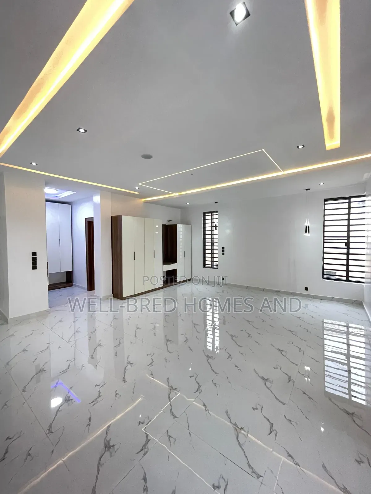 5bdrm Duplex In Ikota Lekki Lagos For Sale in Ikota