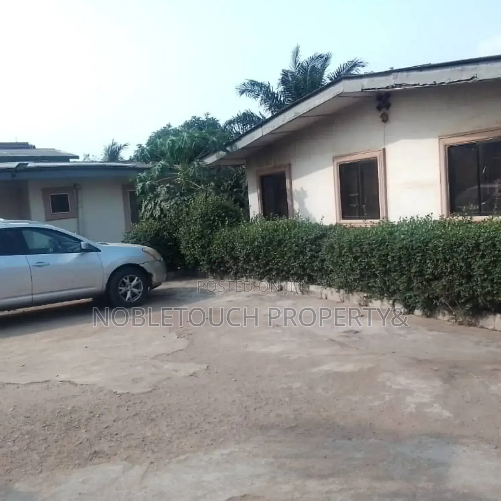 3bdrm Bungalow in Egbeda Lagos for sale in Egbeda