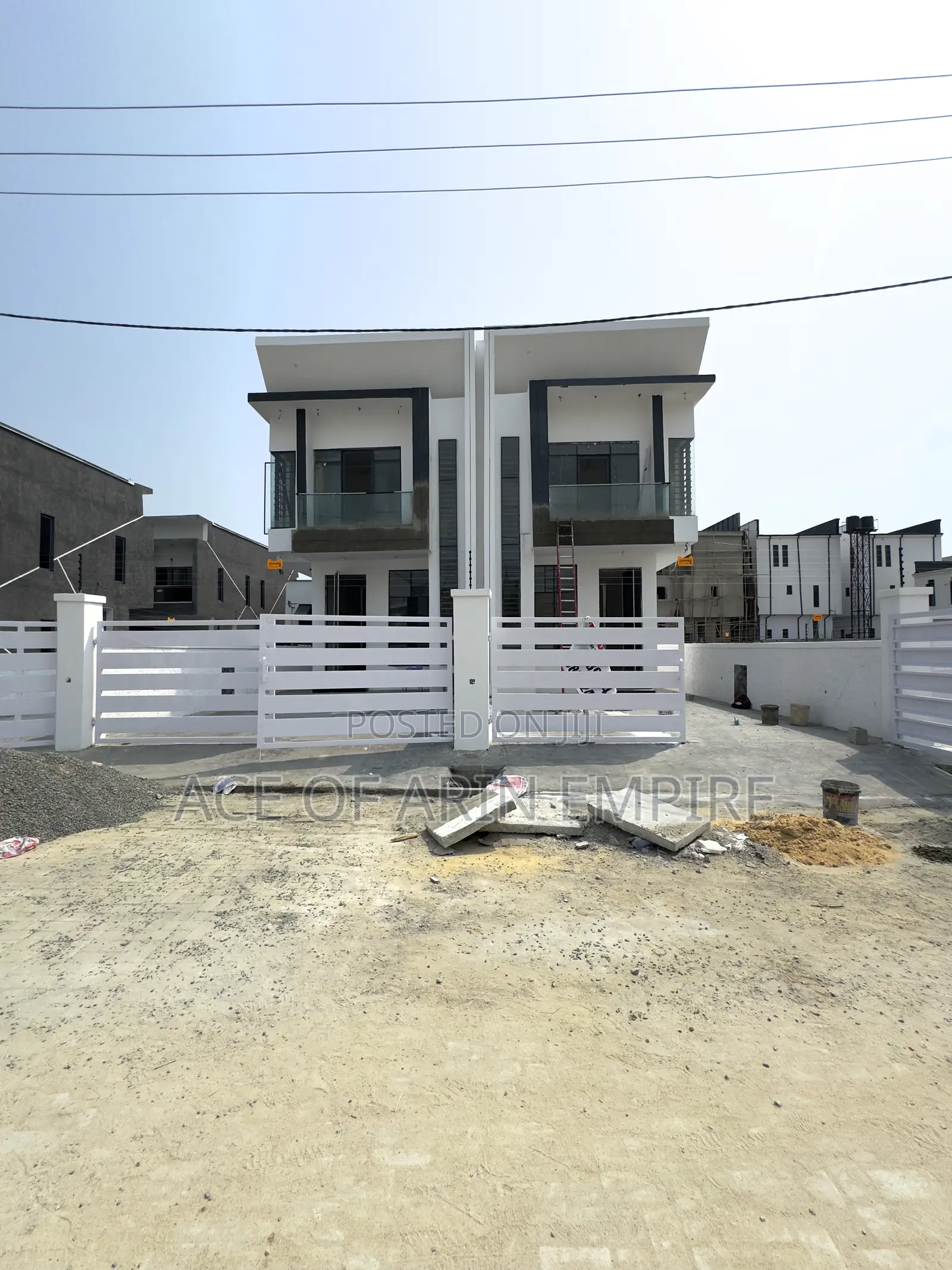 4bdrm Duplex in Ikota for sale in Ikota